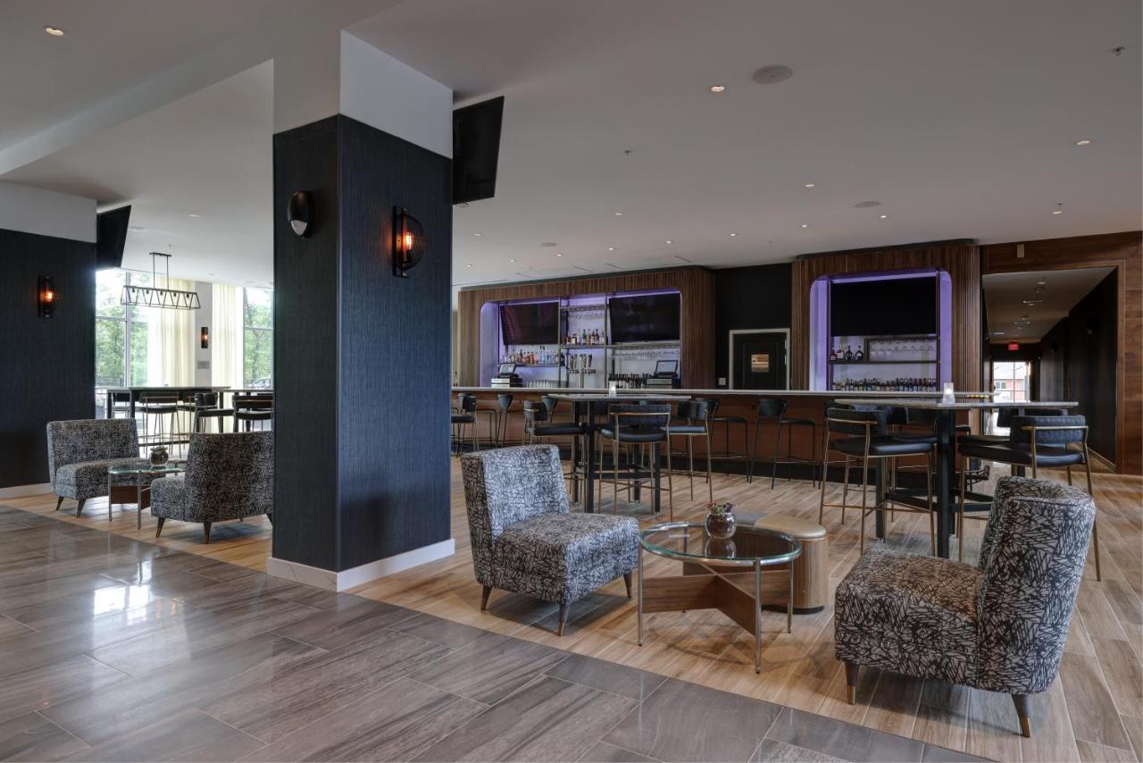 Courtyard By Marriott Iowa City University Heights Экстерьер фото
